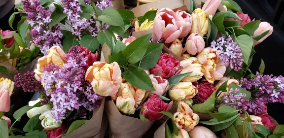 The Flower Farmer’s Guide to Increasing 2024 Mother’s Day Sales